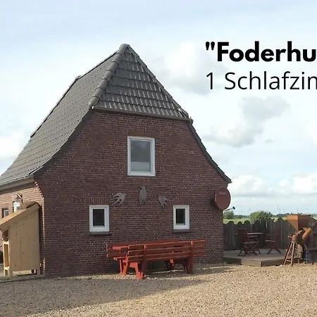 Und Reittherapie Deichwind - Nordfriesland - 2 Haeuser * 哈特施泰特马施